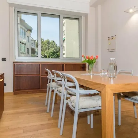 Altido Apt For 4 In The Centre Of * Milano